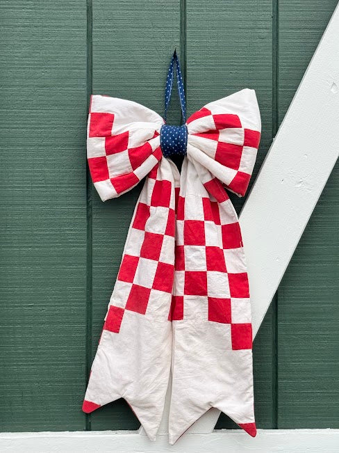 Vintage Quilt Patriotic Door Hanger Bow – America 250th Anniversary