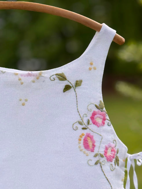 Handmade Vintage Linen & Quilt Top – Side-Tie Detail - Large