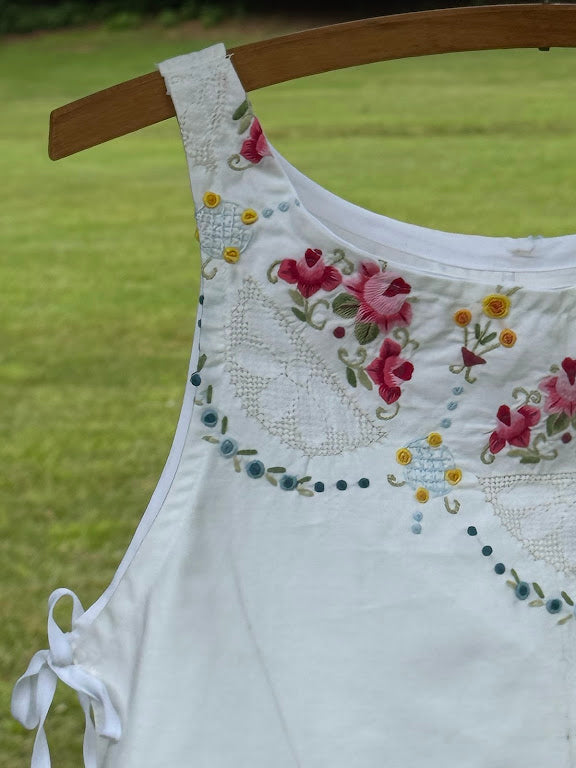 Handmade Vintage Linen & Quilt Top – Side-Tie Detail - Medium